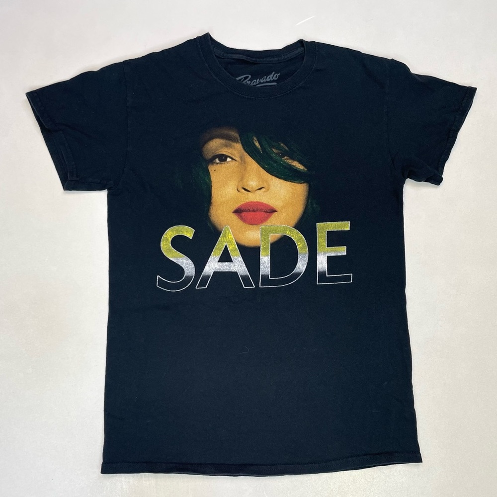 Sade Loves Rock Tour Graphic T-shirt Women Small Black Short Sleeve Music